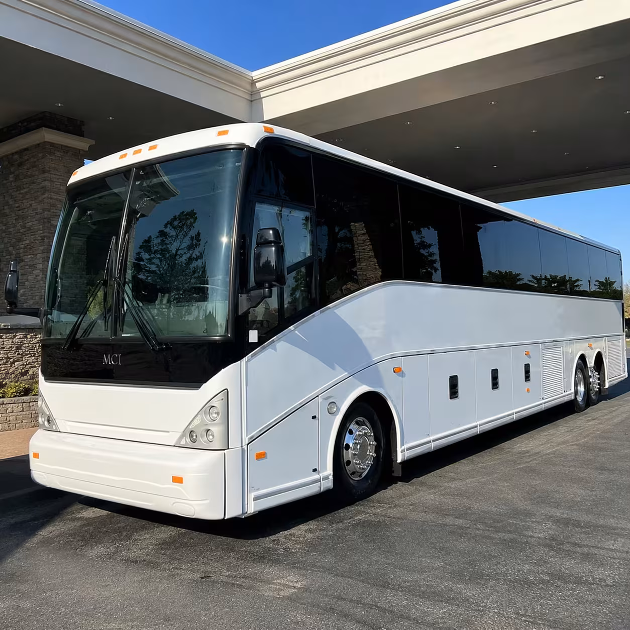 fort smith regional airport shuttle buses for groups