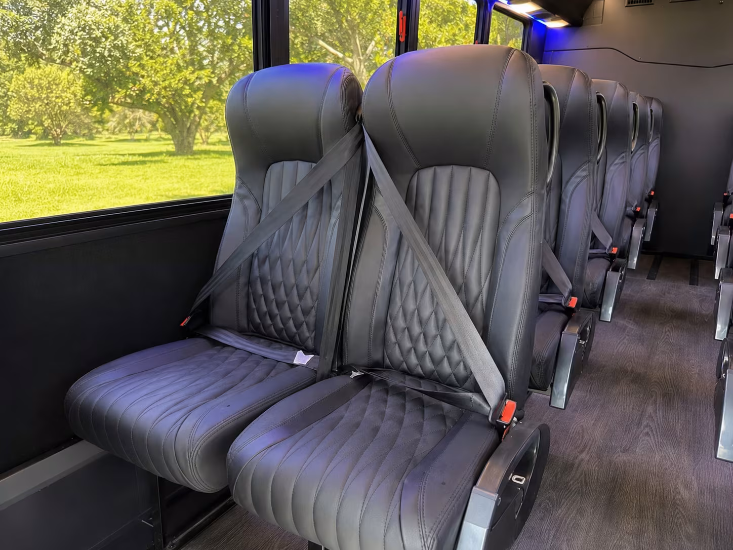 wedding shuttle services transportation in fort smith